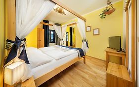 Hotel Garni Mysi Dira